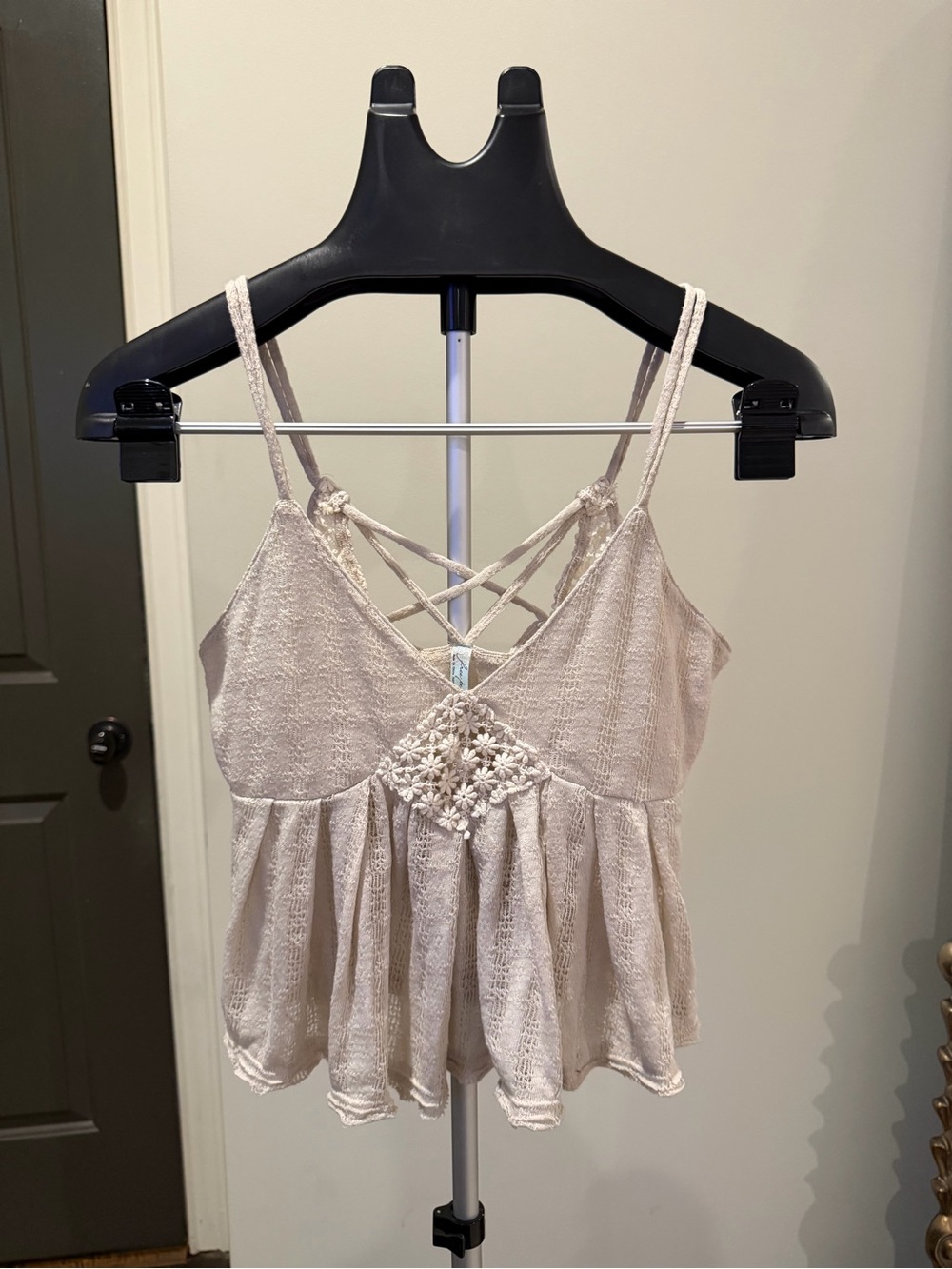Free People Cream Crochet Strappy Cropped Babydoll Cami M